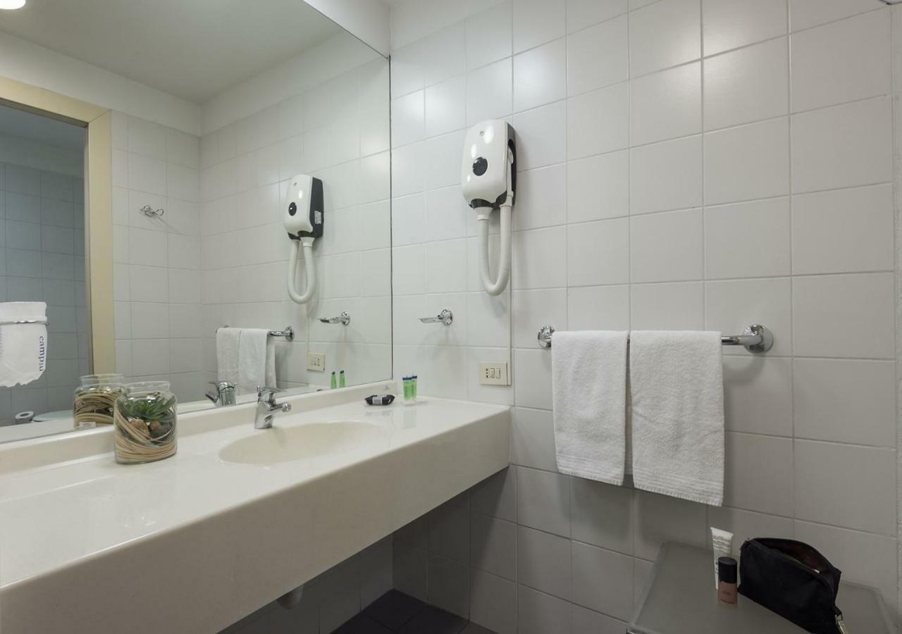 Camplus Guest Lingotto Casa Per Ferie Hotel Torino Esterno foto
